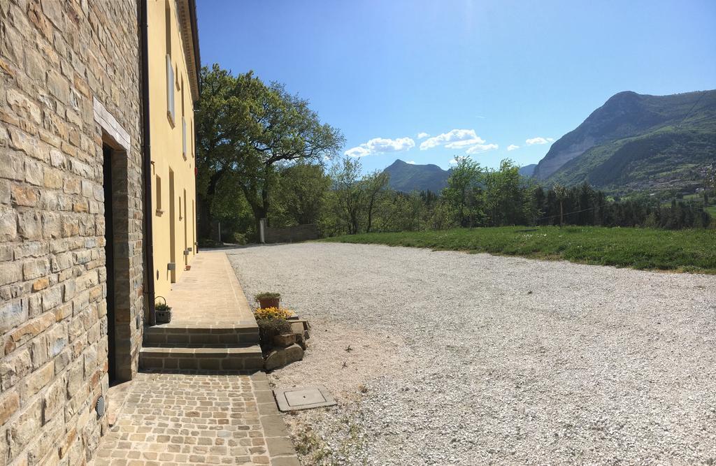 阿米克乡村住宿加早餐旅馆 Serra San Quirico 外观 照片