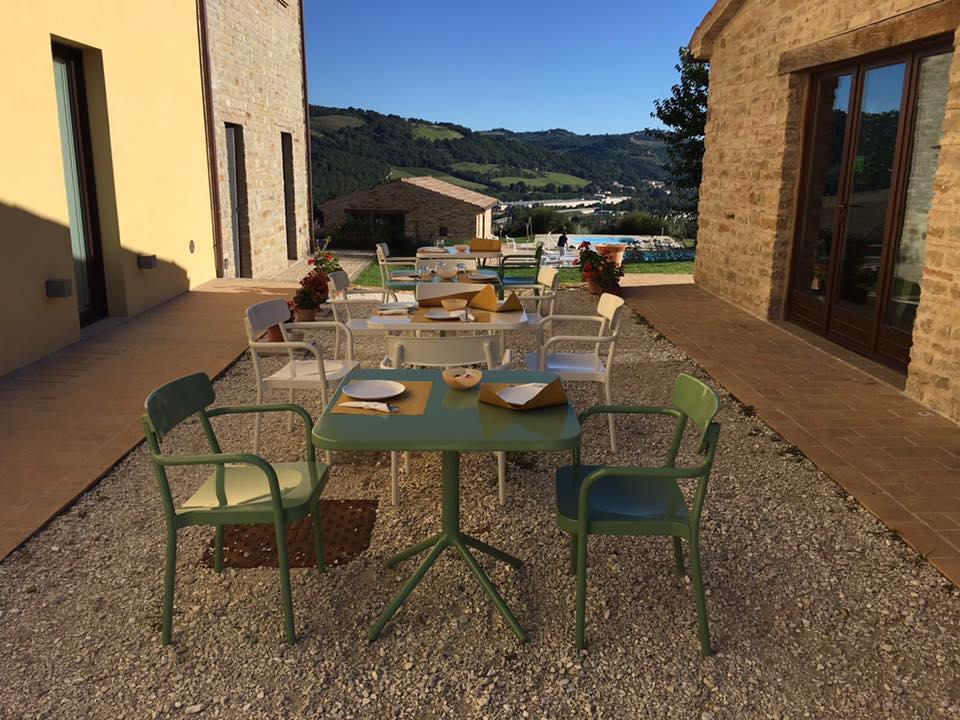 阿米克乡村住宿加早餐旅馆 Serra San Quirico 外观 照片